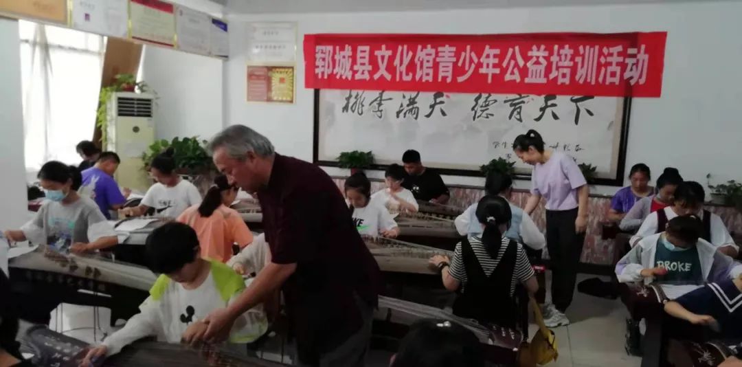 资讯